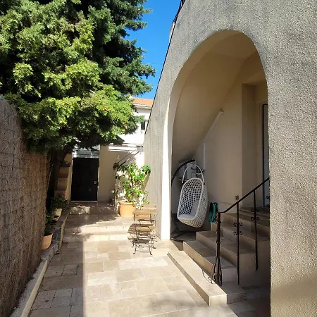 Le Mazet Apartment *