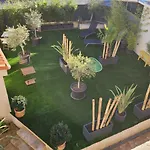 Апартаменти Le Mazet *