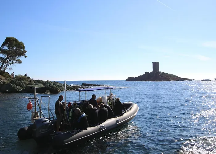 Le Mazet Апартаменты Сен-Рафаэль